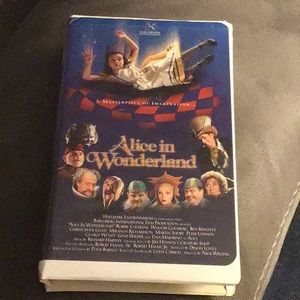 ALICE IN WONDERLAND VHS MOVIE